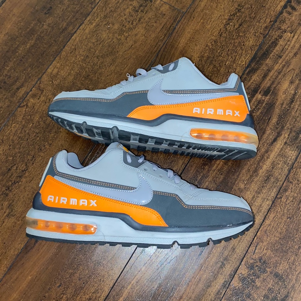 Men’s Nike Airmax